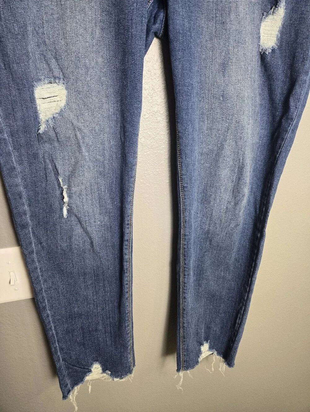 C Est 1946 Midrise Ankle Crop Jeans Size 14